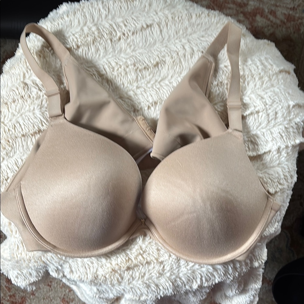 Cacique Tan T-Shirt Bra Seamless Molded Cups
